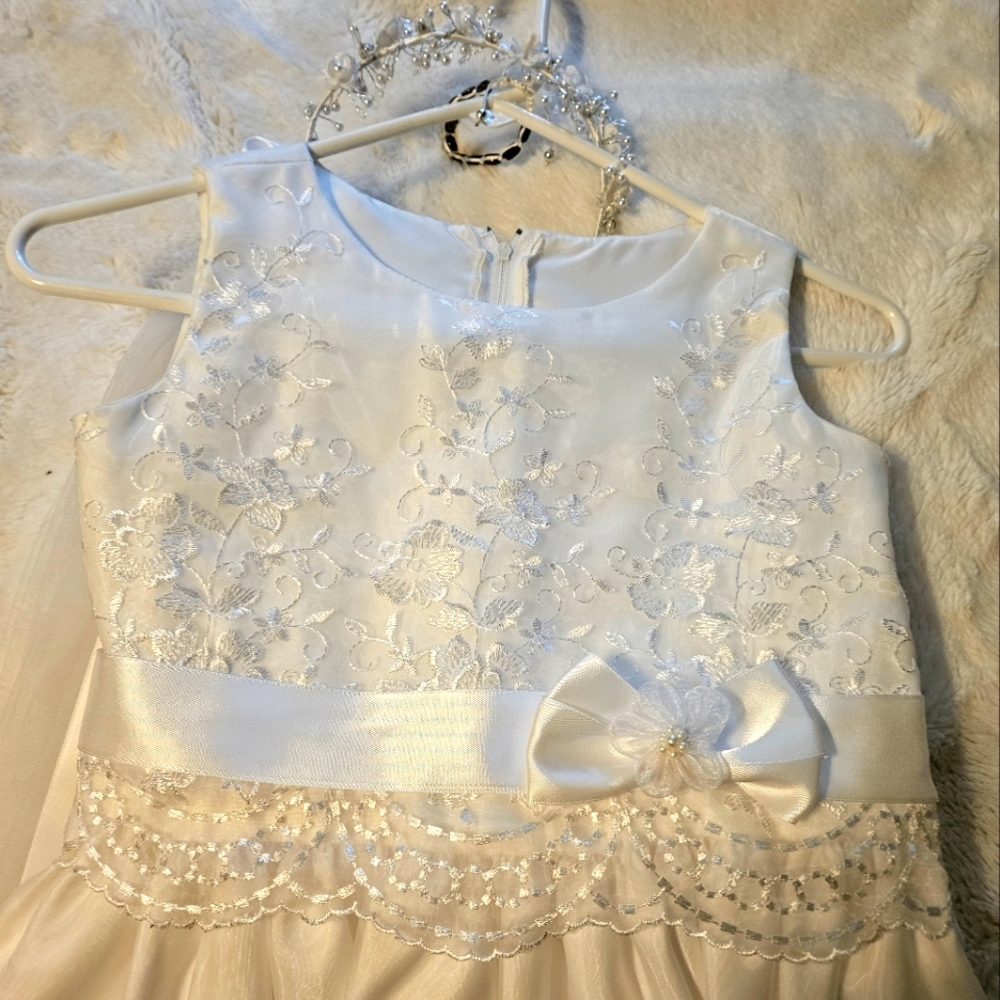Girls size 10 Communion dress